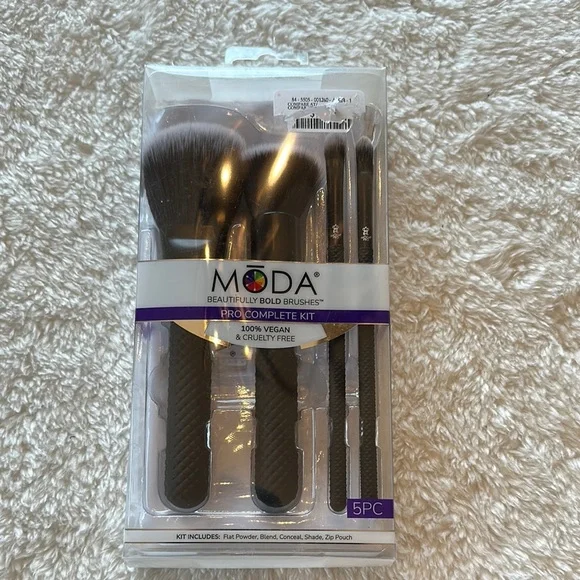 Nwt. Moda 5 pc set - Picture 2 of 6